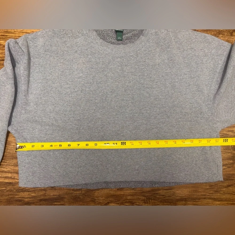 Wild Fable Cropped Sweatshirt Size Large - Picture 5 of 9